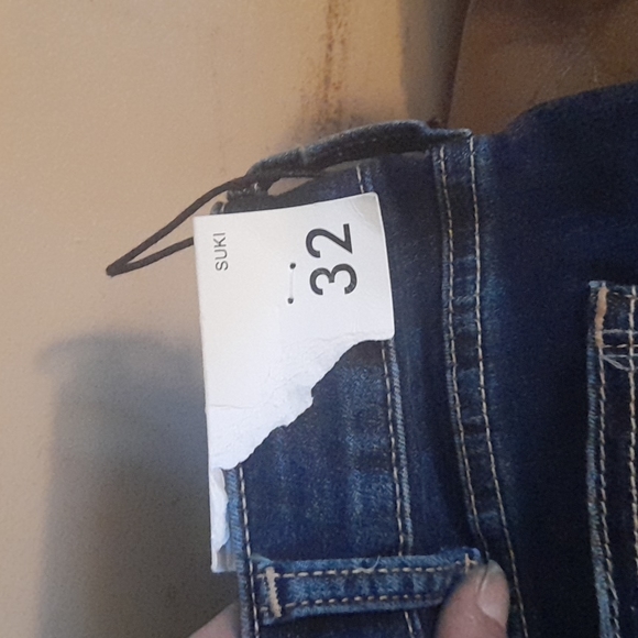 New woman's silver capris - Picture 8 of 8